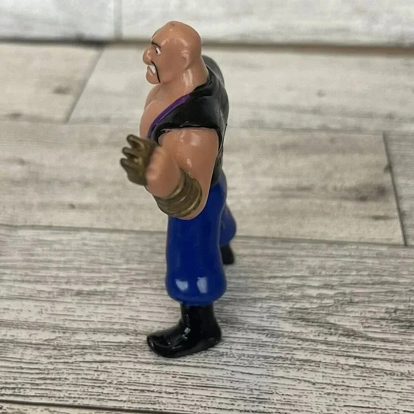 1994 Disney Aladdin King Of Thieves Thief Guard Mini Action Figure 2.75" Vintage - Picture 6 of 7